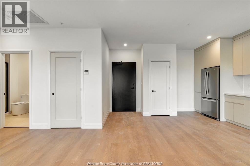Unit 527 - 4400 LAURIER, LaSalle 3