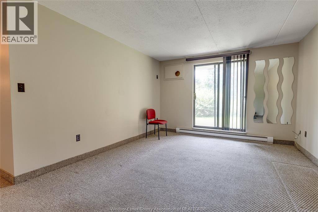 Unit 104 - 3355 SANDWICH STREET, Windsor 3