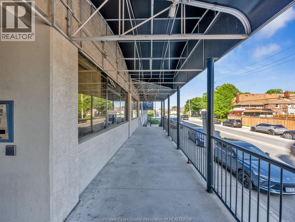 Unit 401 - 2109 OTTAWA STREET, Windsor 5