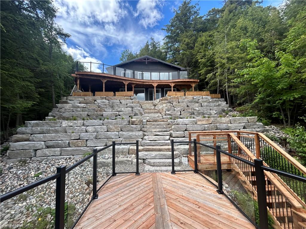 5789 Kennisis Lake Road, Haliburton 2