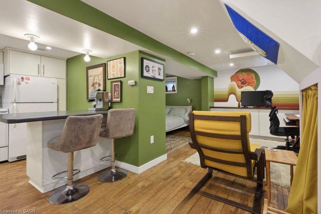 Unit Lower - 269 Stinson Crescent, Hamilton 4