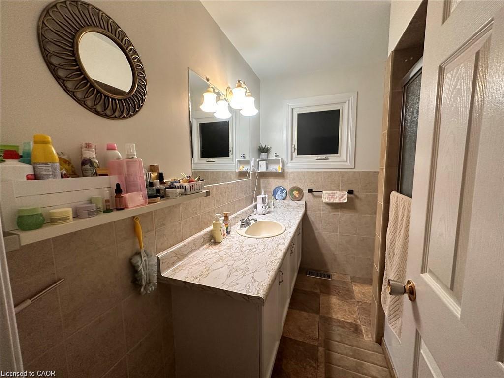 Unit Main - 357 Mohawk Road W, Hamilton 3