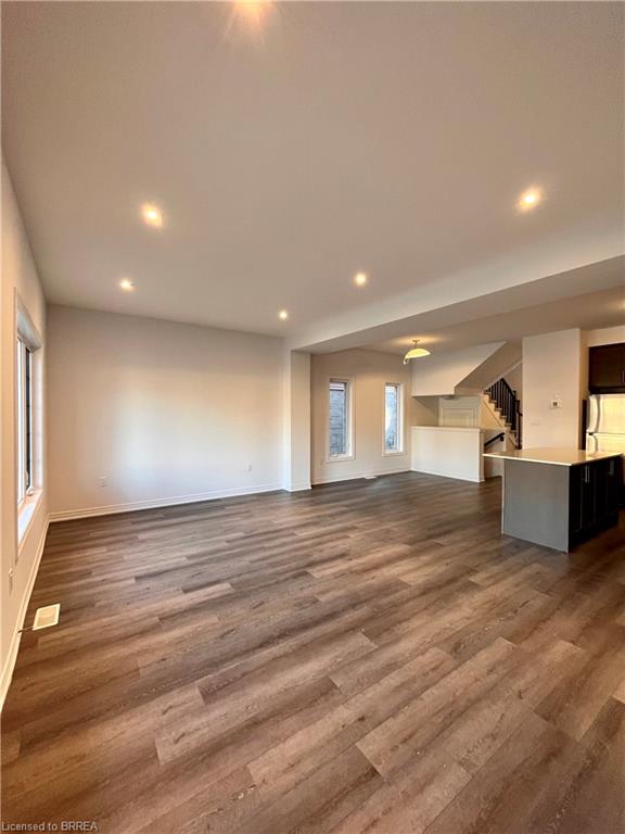 Unit 2 - 461 Blackburn Drive, Brantford 4