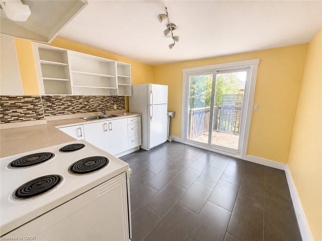Unit 2 - 45 Fairleigh Crescent, Hamilton 5