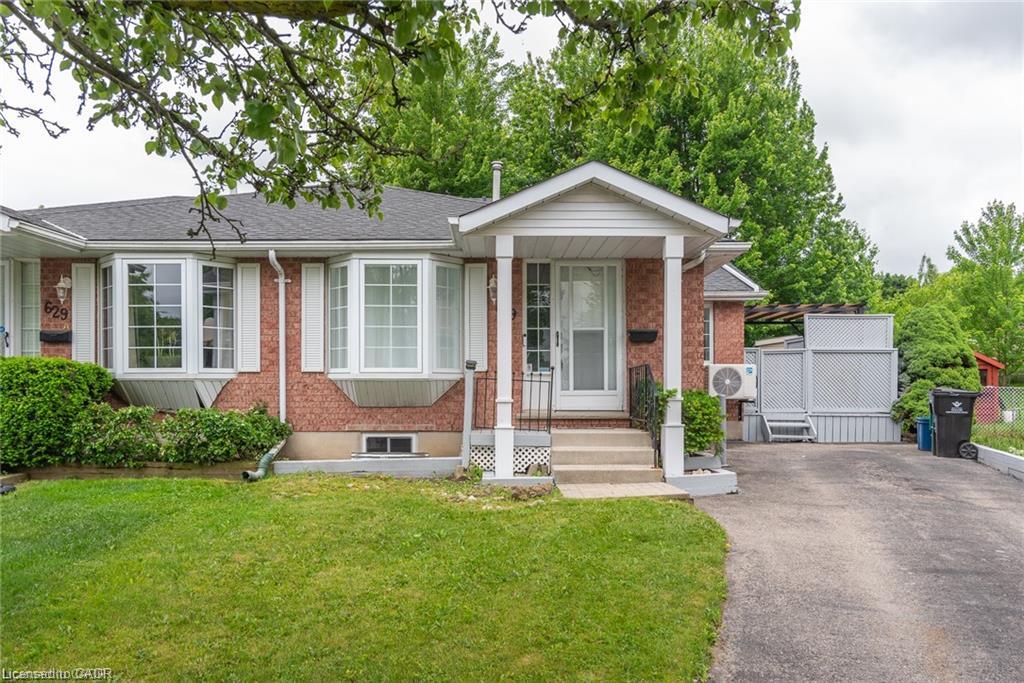 Unit B - 629 Settlersfield Court, Waterloo 3