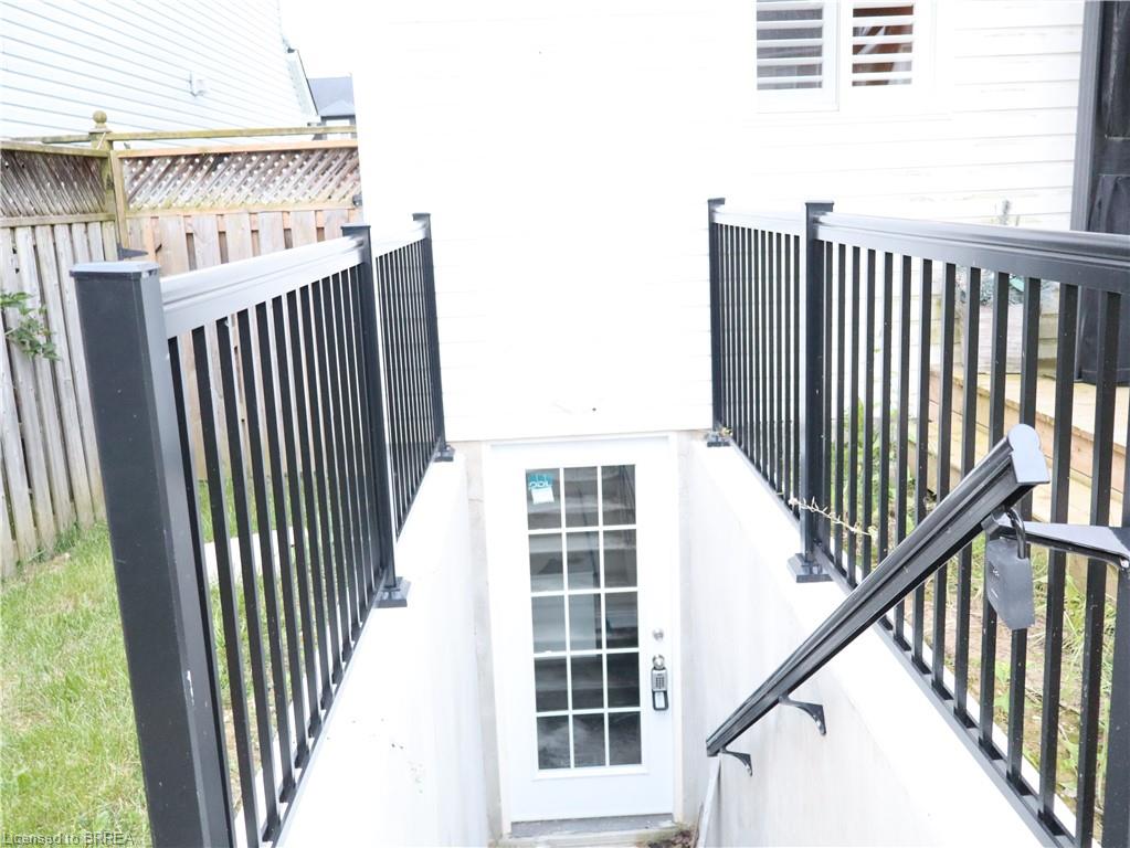 Unit Lower - 116 Blackburn Drive, Brantford 3
