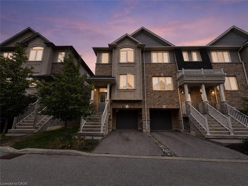 11 Birot Lane, Ancaster 1