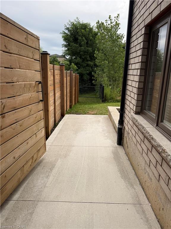 27 Deerfield Lane, Ancaster 4