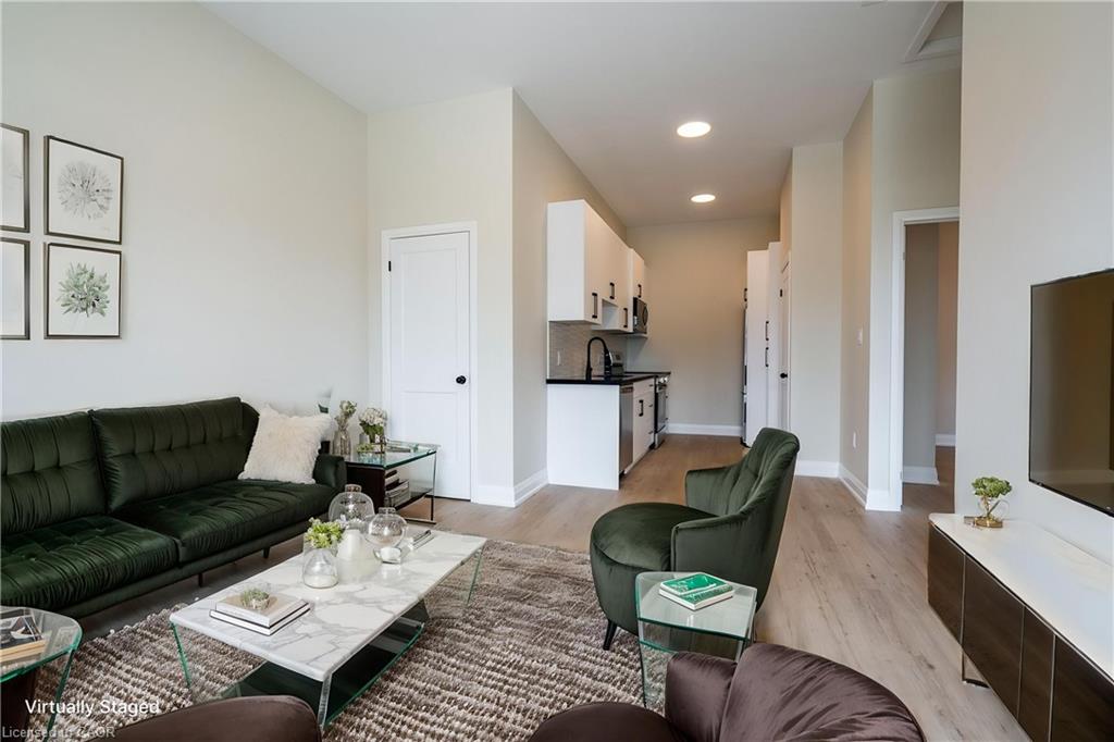 Unit B - 728 Eleventh Avenue, Hamilton 3