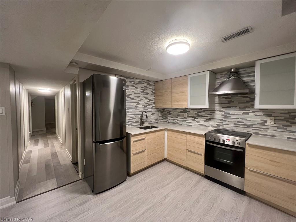 Unit Basement - 5002 Willowood Drive, Mississauga 3