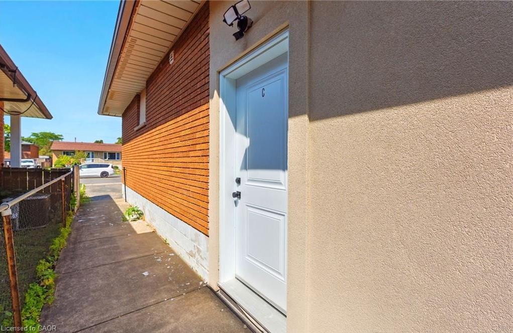 Unit C - 929 Upper Ottawa Street, Hamilton 3