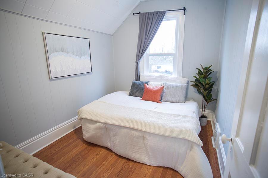 Unit Upper - 67 Terrace Hill Street, Brantford 3