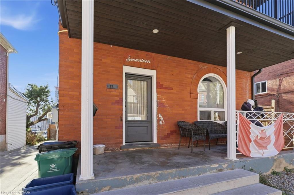 Unit Upper - 17 Eby Street S, Kitchener 2