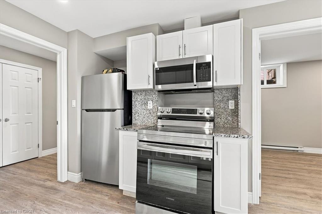 Unit LOWER - 17 Eby Street S, Kitchener 5