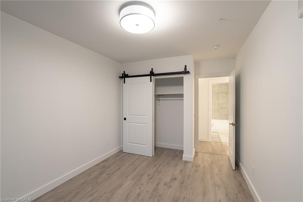 Unit 1008 - 15 Glebe Street, Cambridge 3