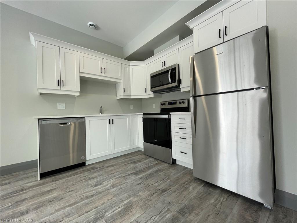 Unit 301 - 600 Norfolk Street, Simcoe 2