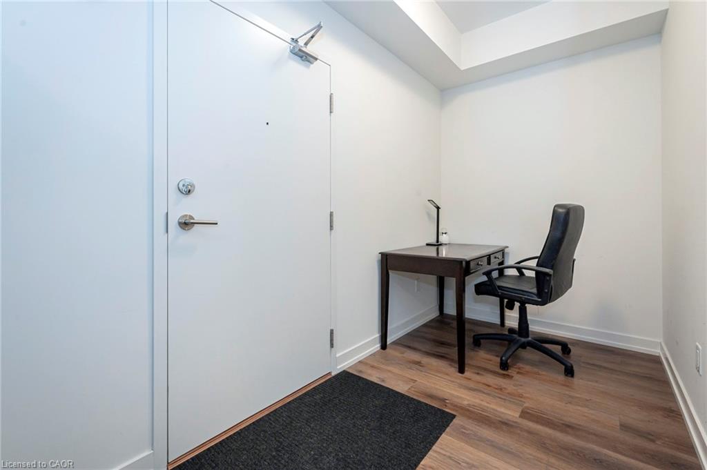 Unit 304 - 251 Northfield Drive E, Waterloo 5