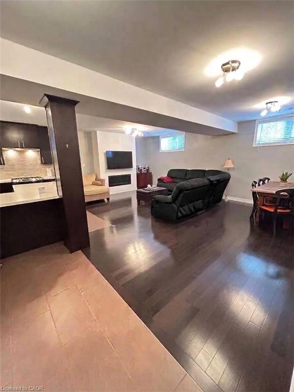 Unit 2 LOWER - 545 Eaglewood Drive, Hamilton 4