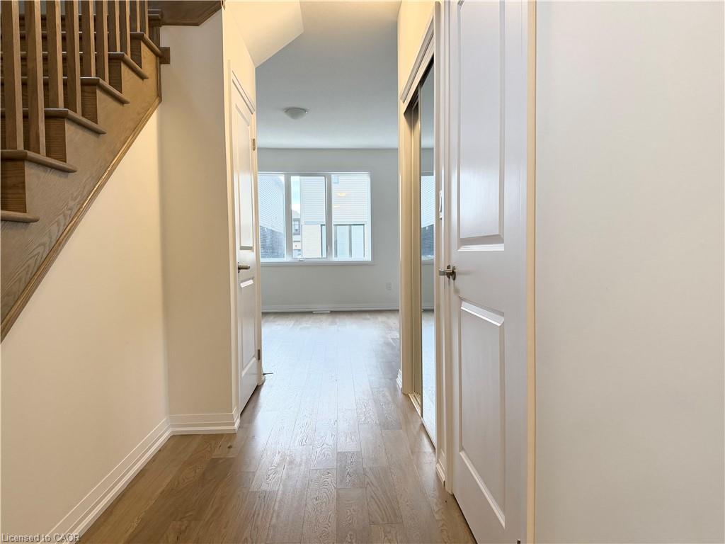 12 Scotch Thistle Lane, Haldimand 5