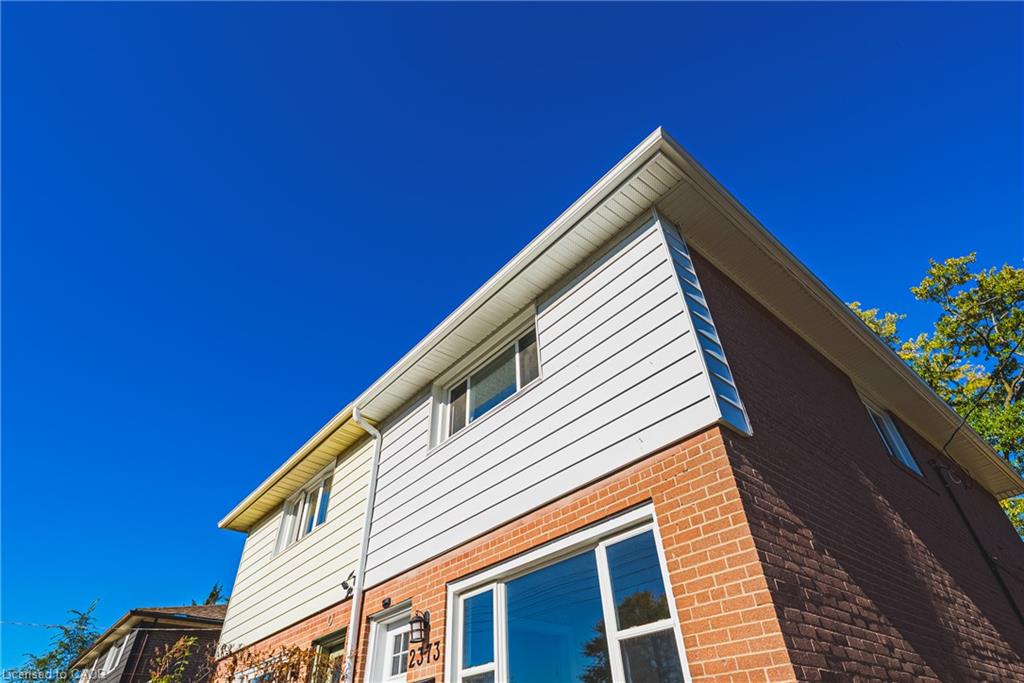 2373 Barclay Road, Burlington 5