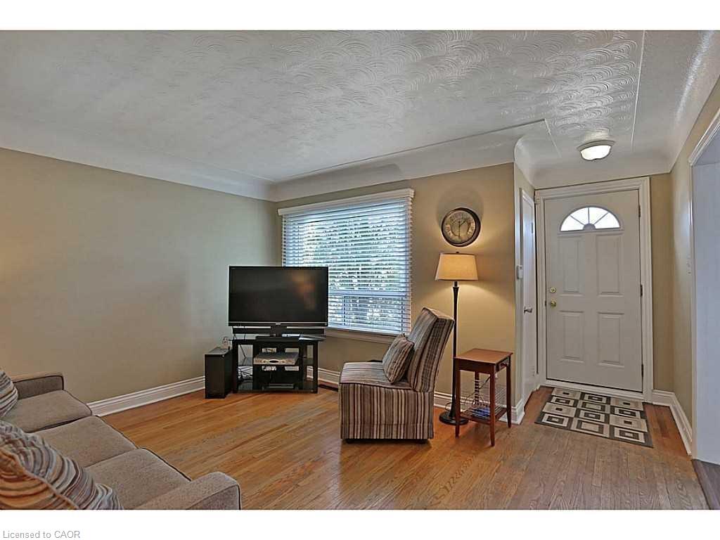 Unit Upper Lvl - 606 Brucedale Avenue E, Hamilton 3