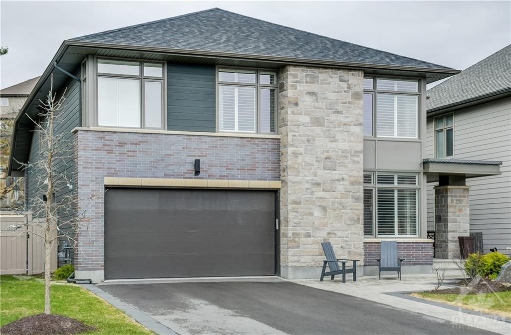 232 ESCARPMENT Crescent,Kanata Est.1,660,954 1289563 HouseSigma
