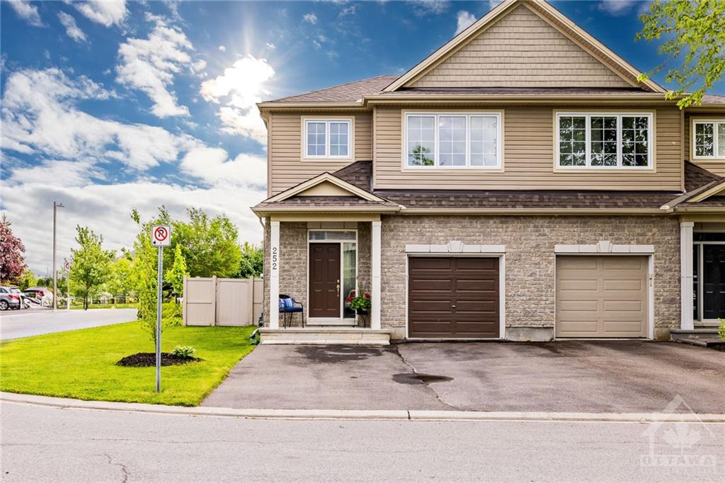 252 MOJAVE Crescent, StittsvilleGoulbourn, Ontario K2S0H6 Sold History