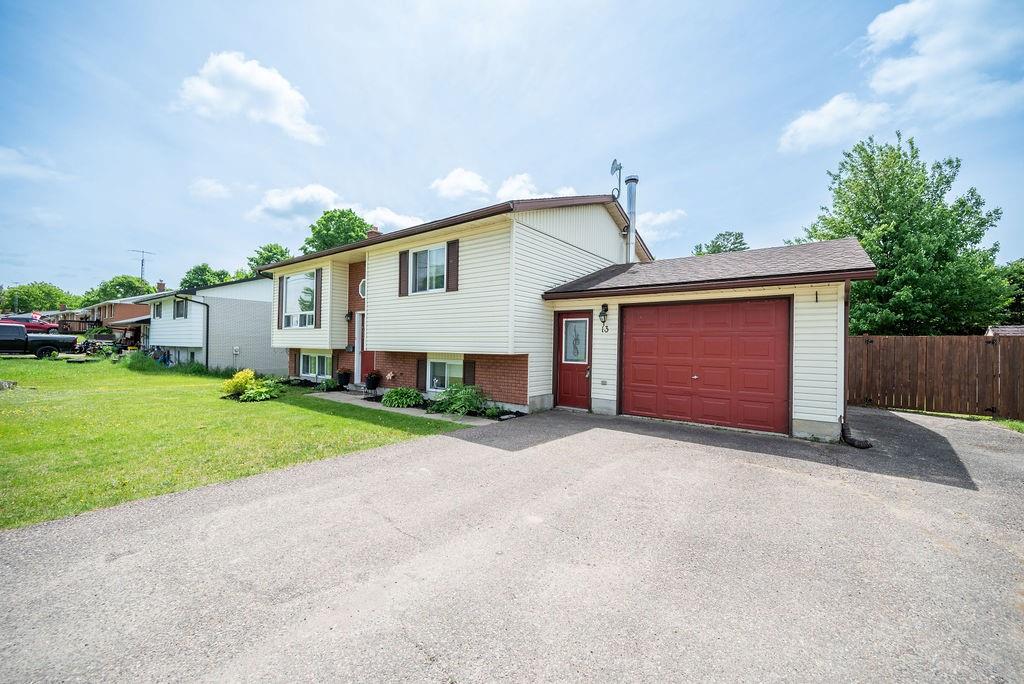13 ROBERTSON Drive, Beachburg, Ontario K0J1C0 Sold History HouseSigma