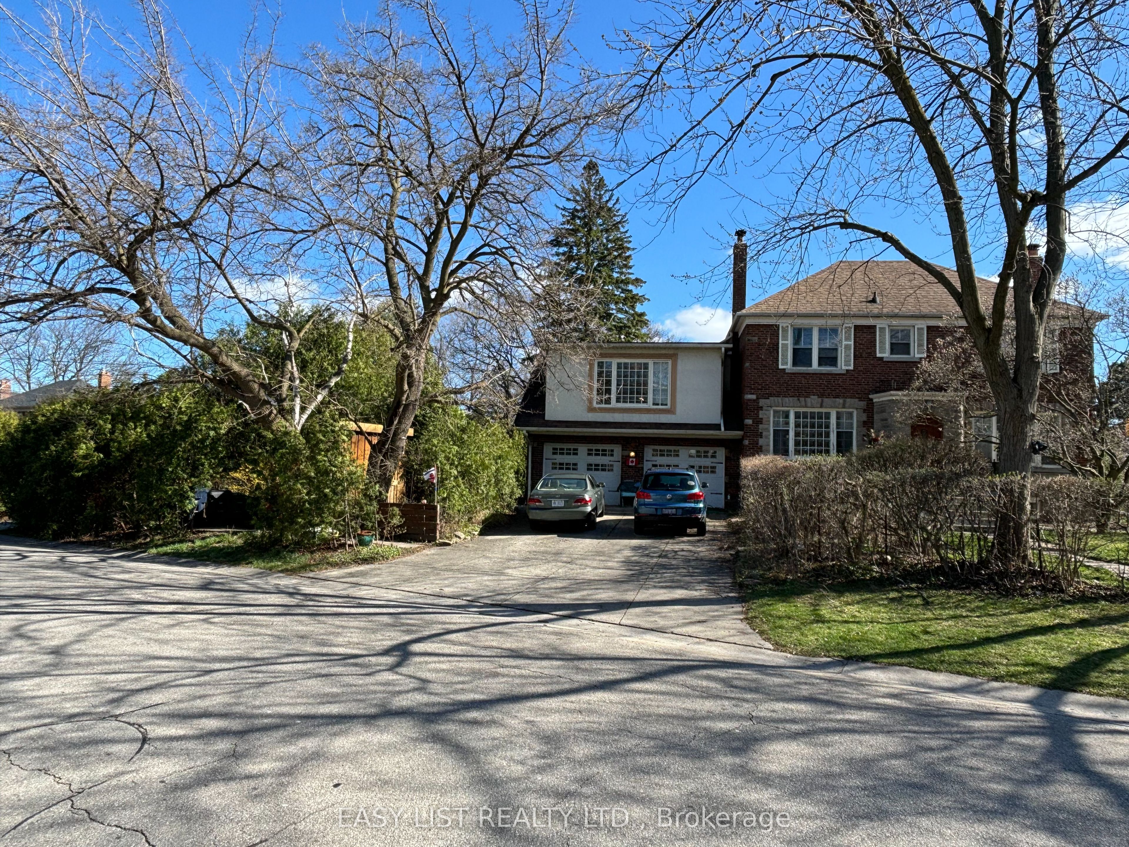 205 Ridley Boulevard, Toronto 2