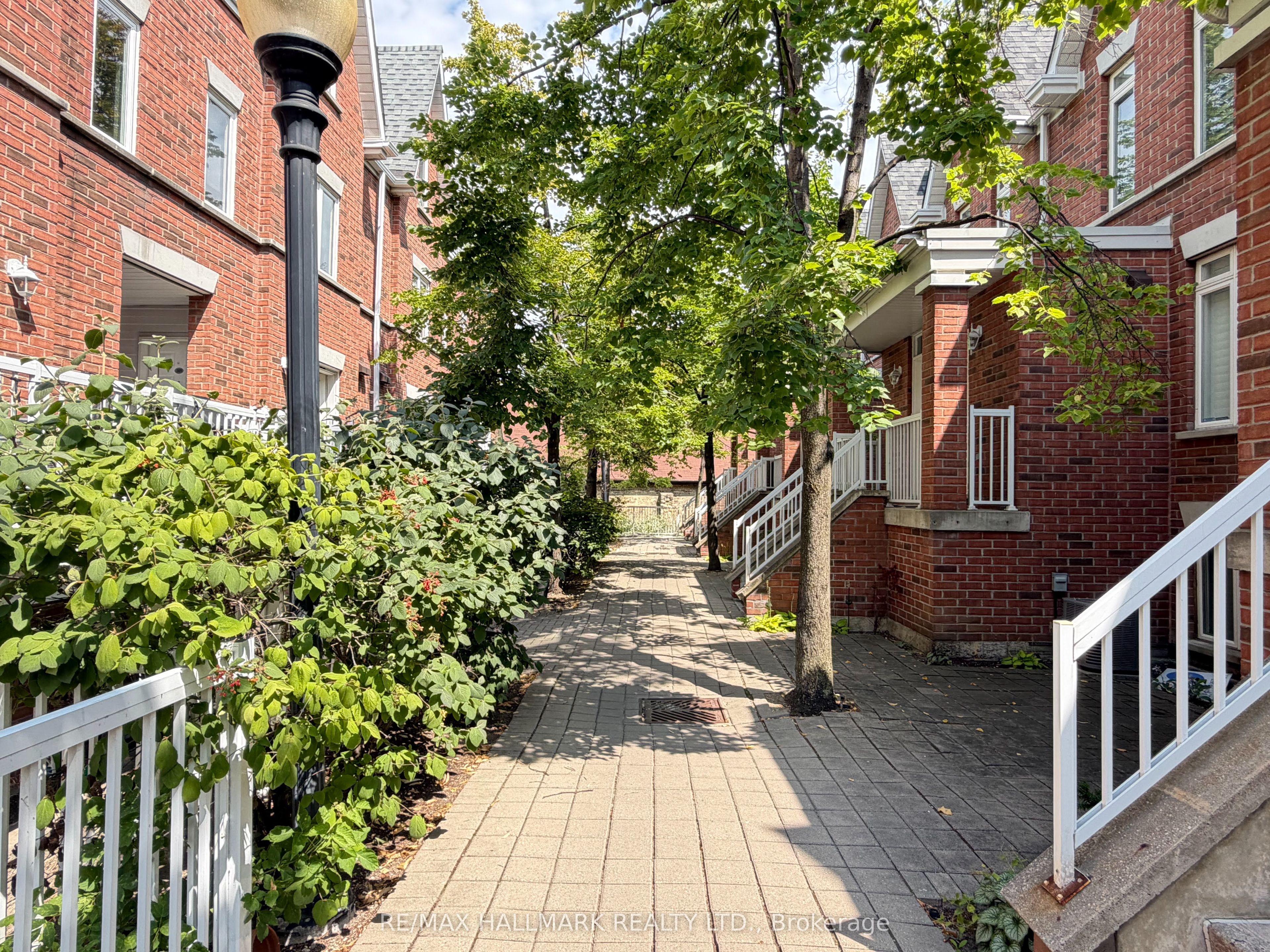 Unit 3009 - 12 Sudbury Street S, Toronto 2