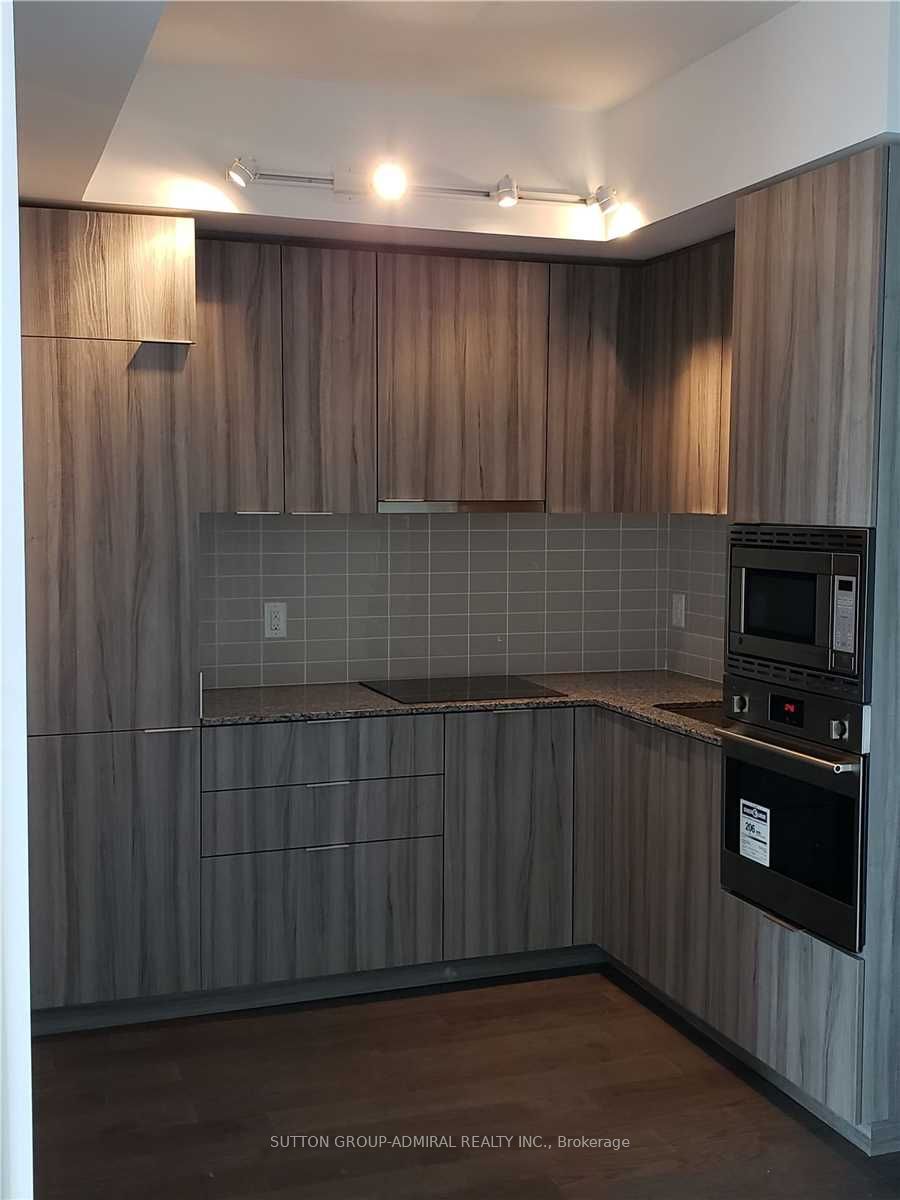 Unit 3012 - 955 Bay Street, Toronto 5