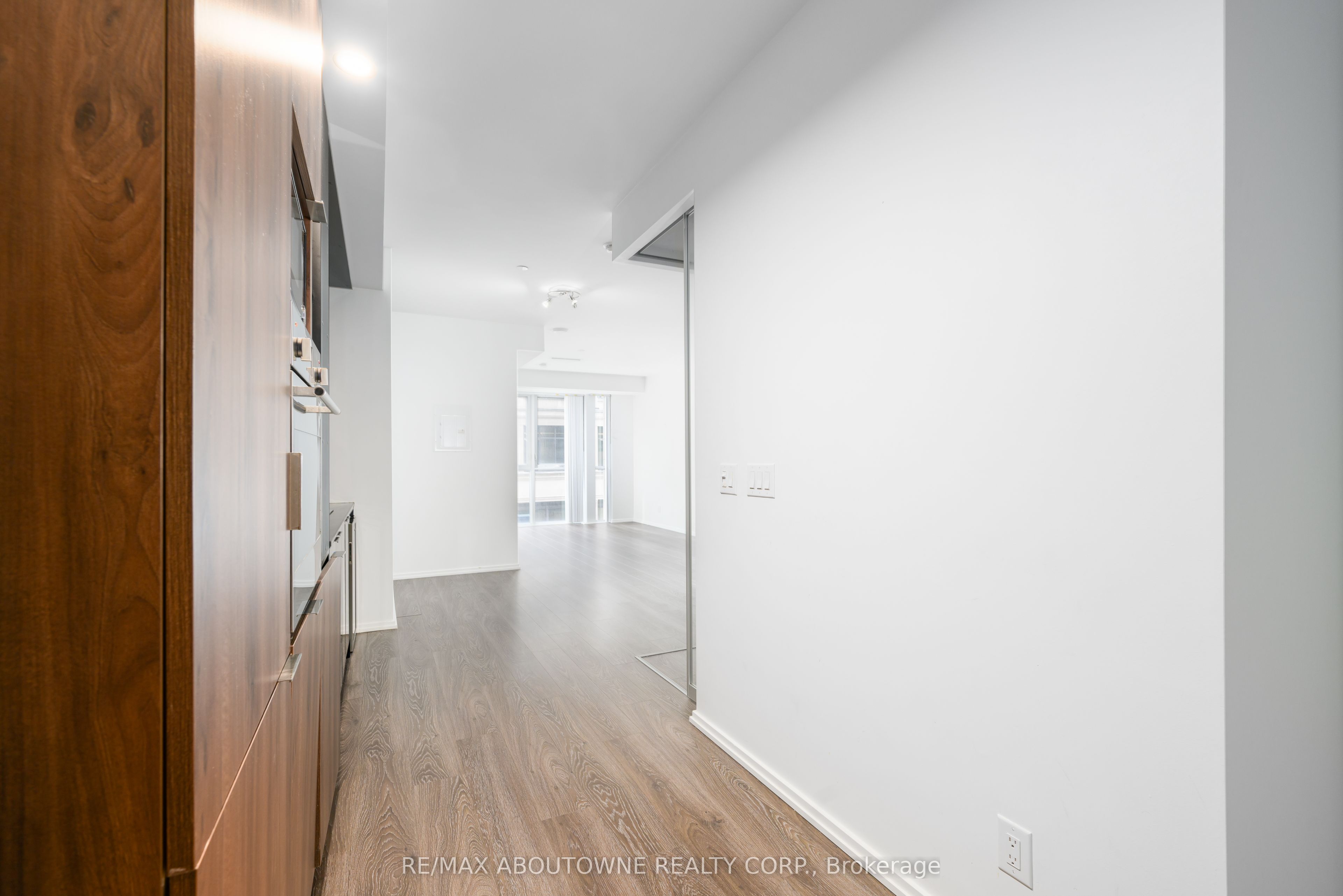 Unit 315 - 70 Temperance Street, Toronto 5
