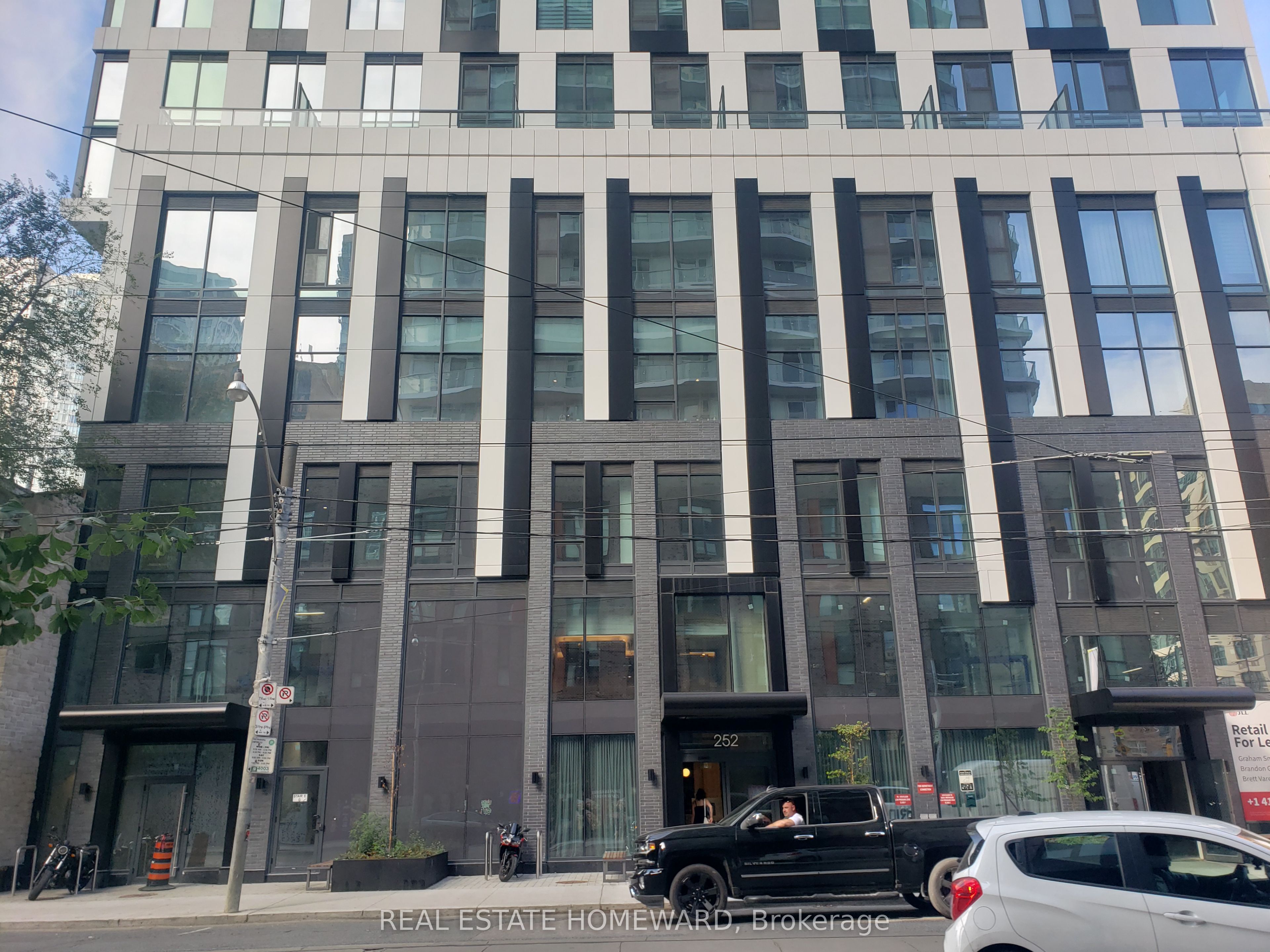 Unit 4905 - 252 Church Street, Toronto 3