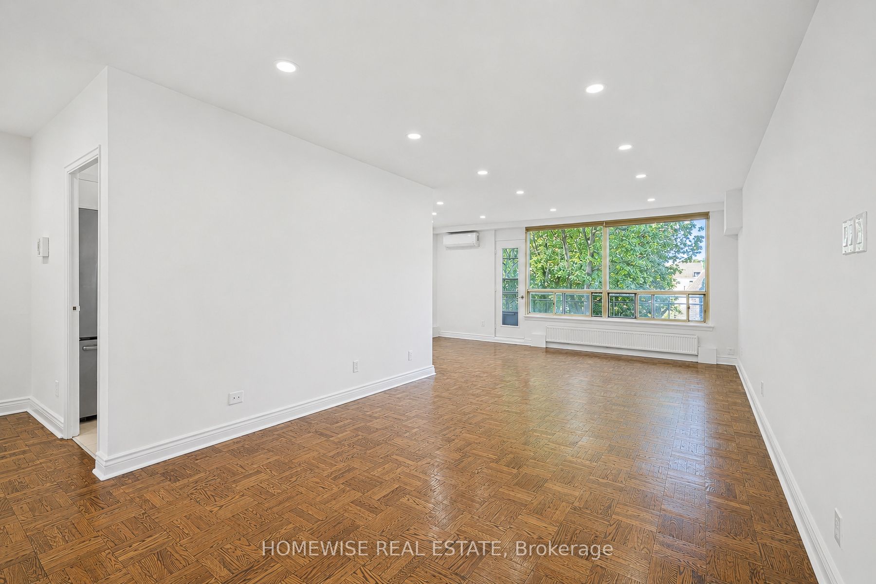 Unit 401 - 2500 Bathurst Street, Toronto 2