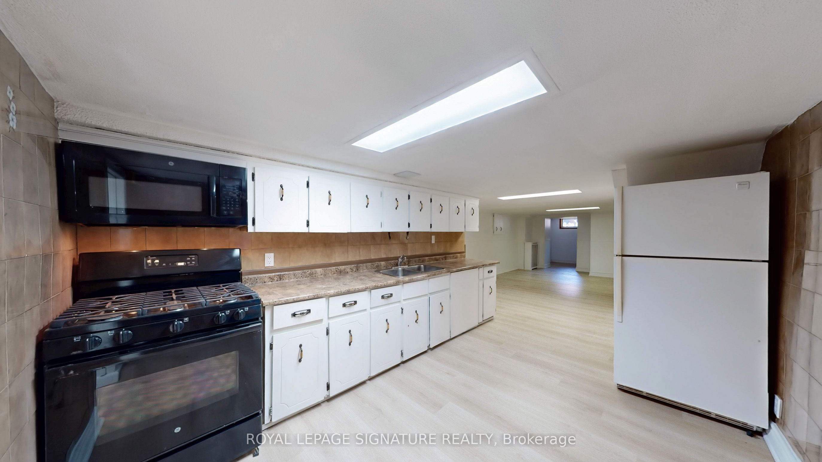 Unit Lower - 247 Palmerston Avenue, Toronto 4