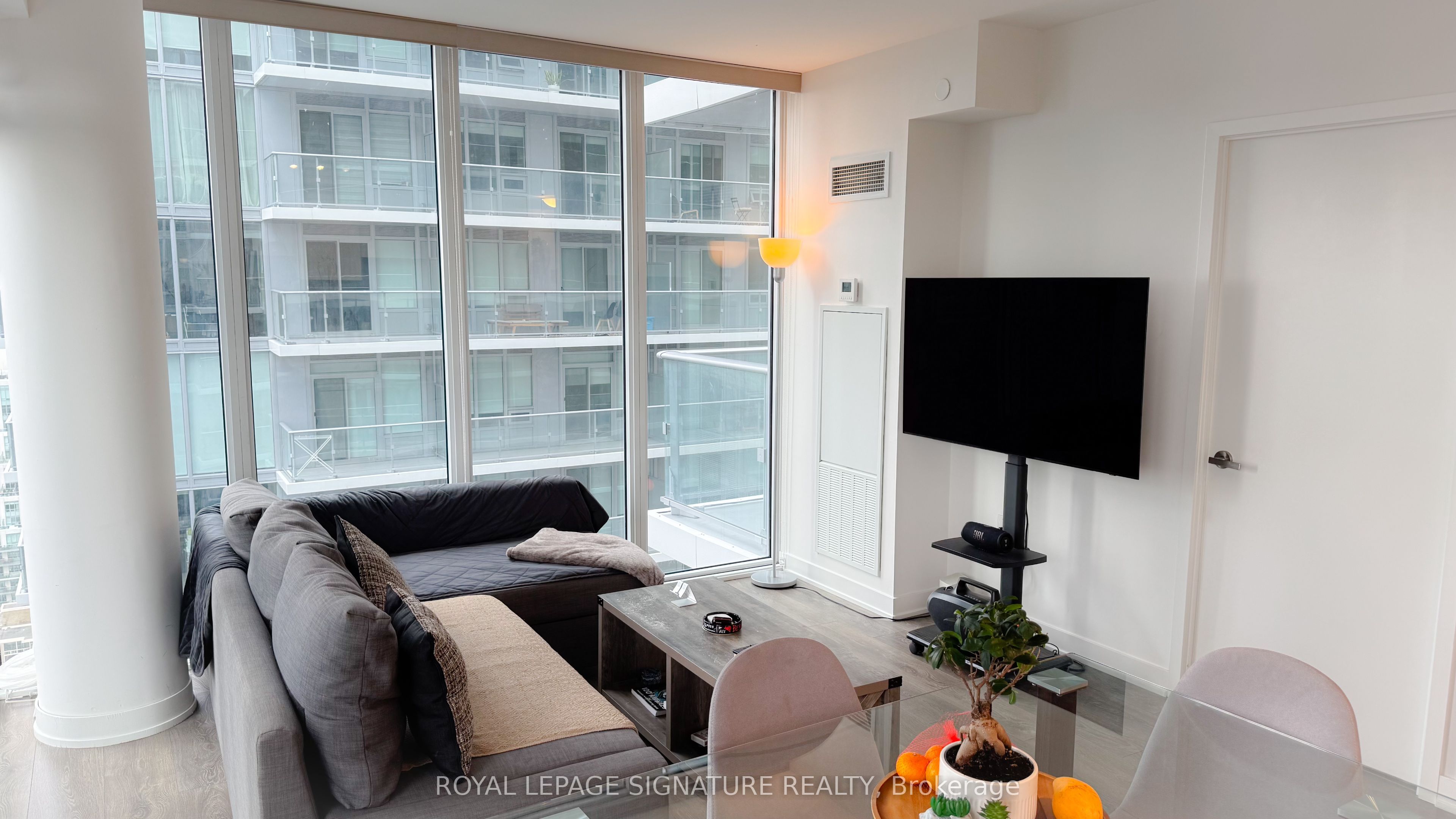 Unit 3004 - 99 Broadway Avenue, Toronto 4