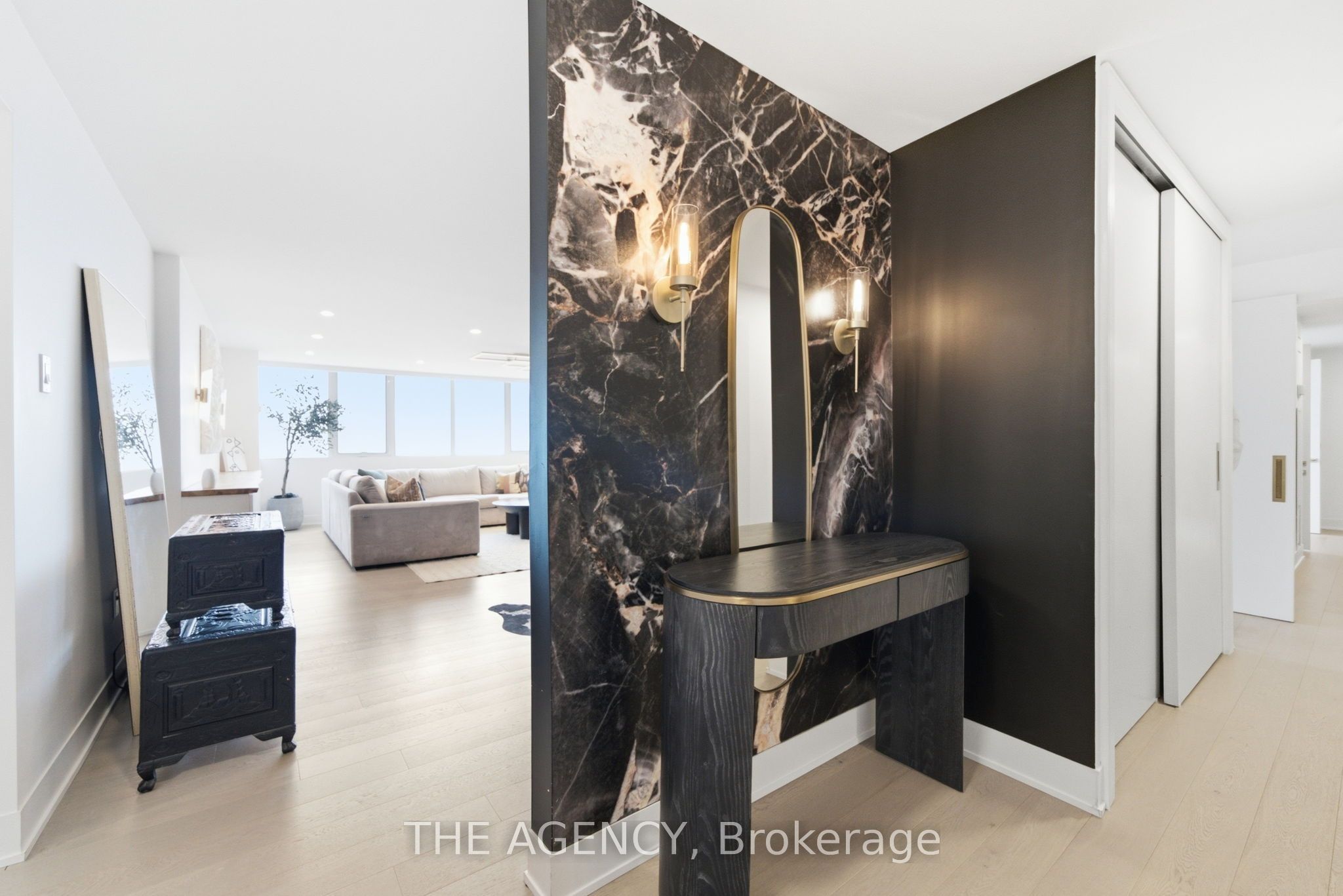 Unit 15C - 256 Jarvis Street, Toronto 2