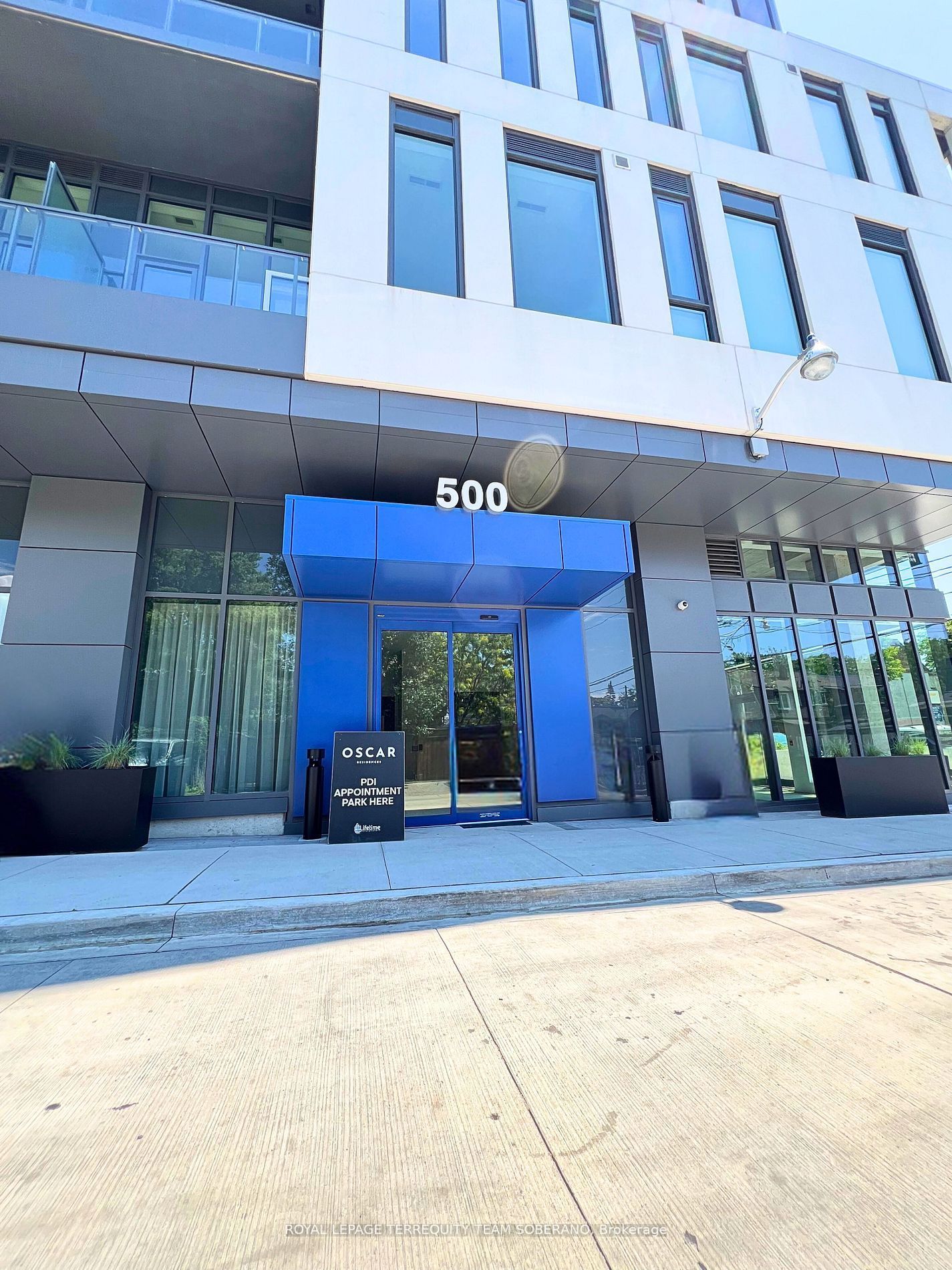 Unit 721 - 500 Dupont Street, Toronto 2