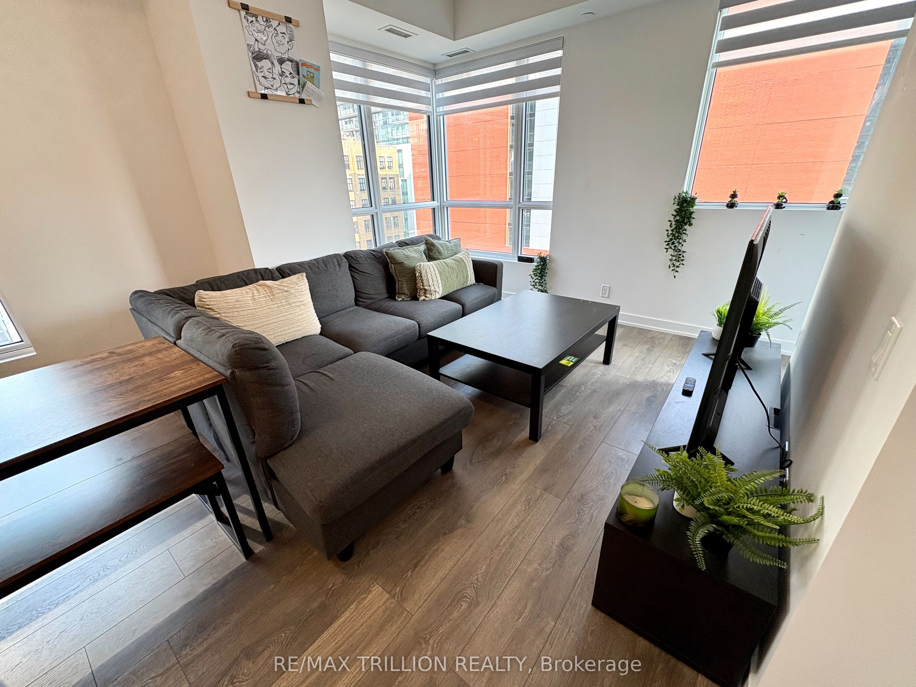 Unit 1016 - 108 Peter Street, Toronto 5