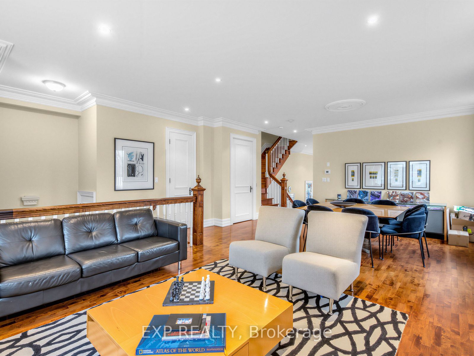 241 Poplar Plains Street, Toronto 5