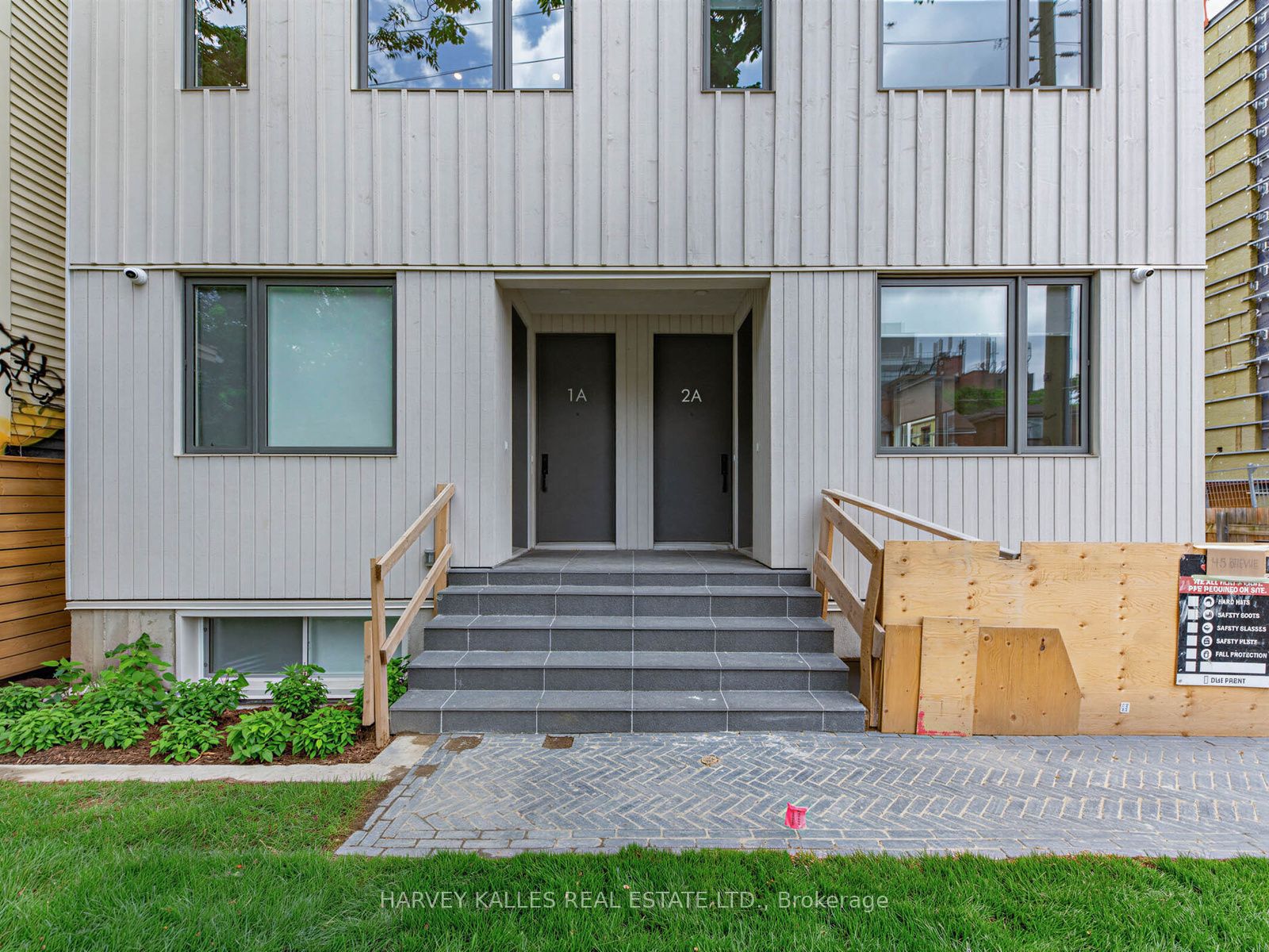 Unit 3a - 45 Bellevue Avenue, Toronto 3
