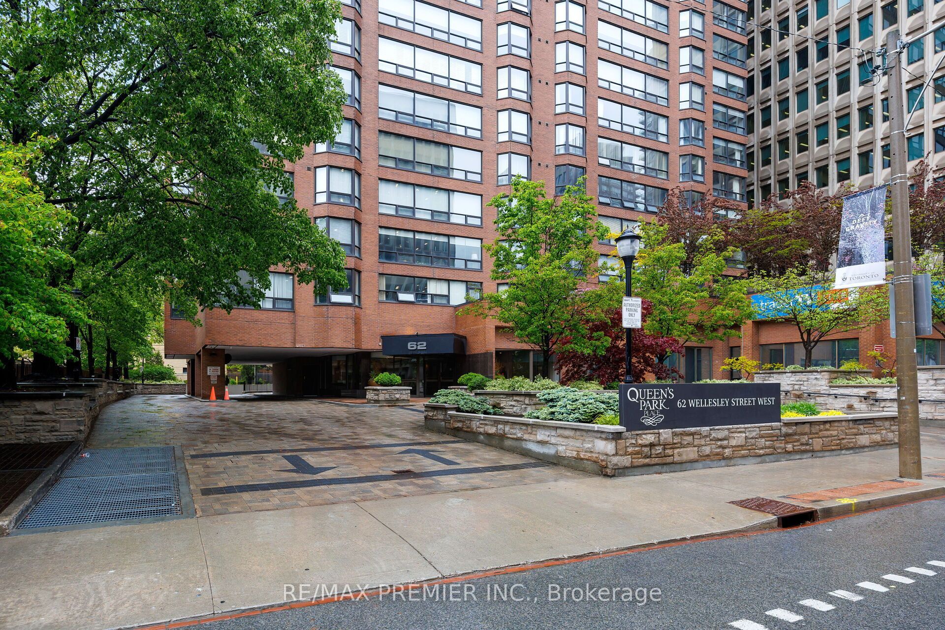 Unit 1903 - 62 Wellesley Street W, Toronto 2