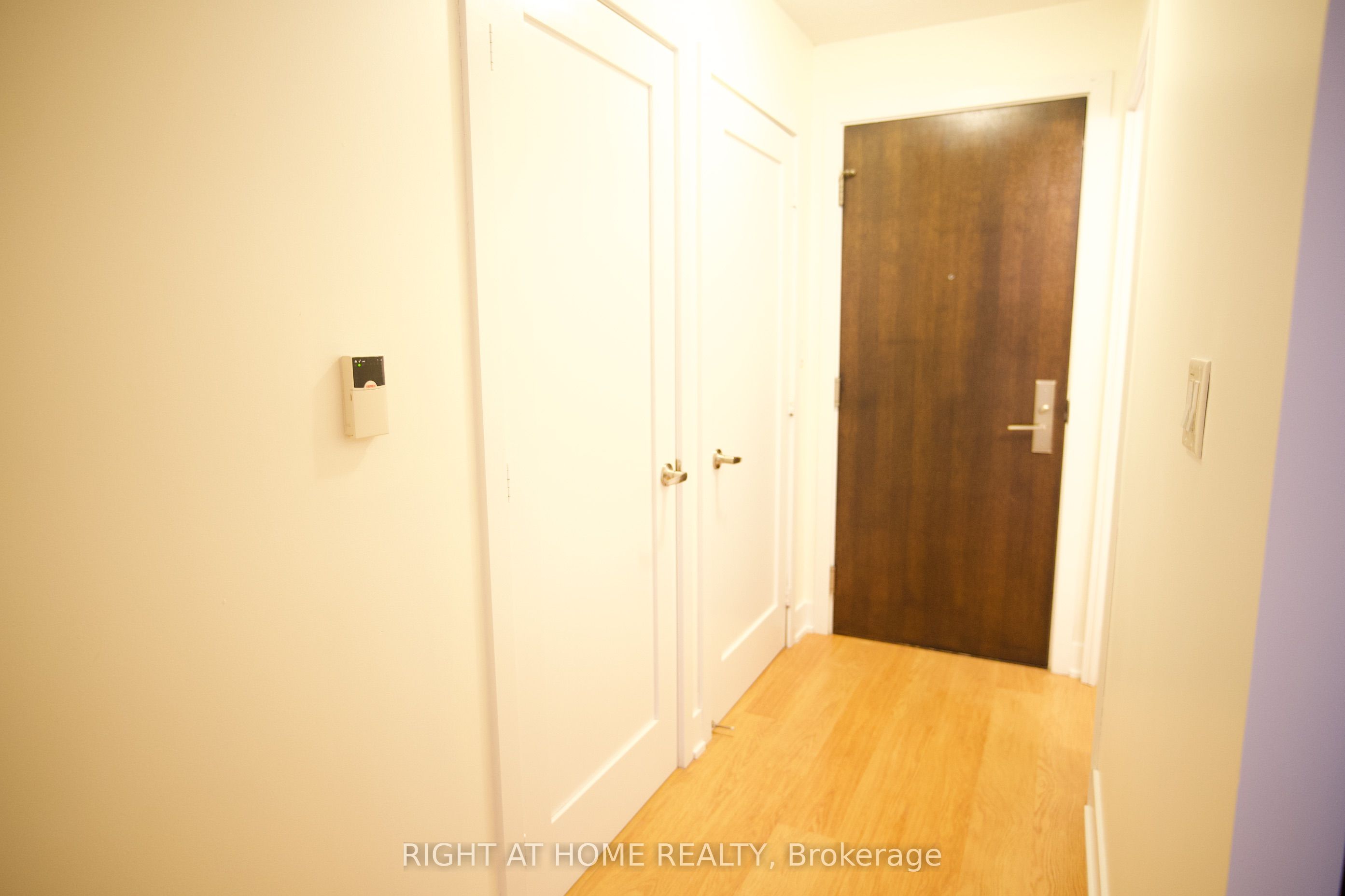 Unit 713 - 20 Blue Jays Way, Toronto 2