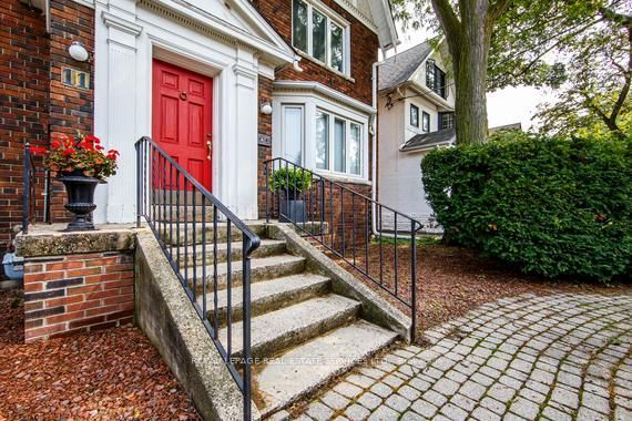 Unit SECOND FL - 11 HIGHBOURNE Road, Toronto 4