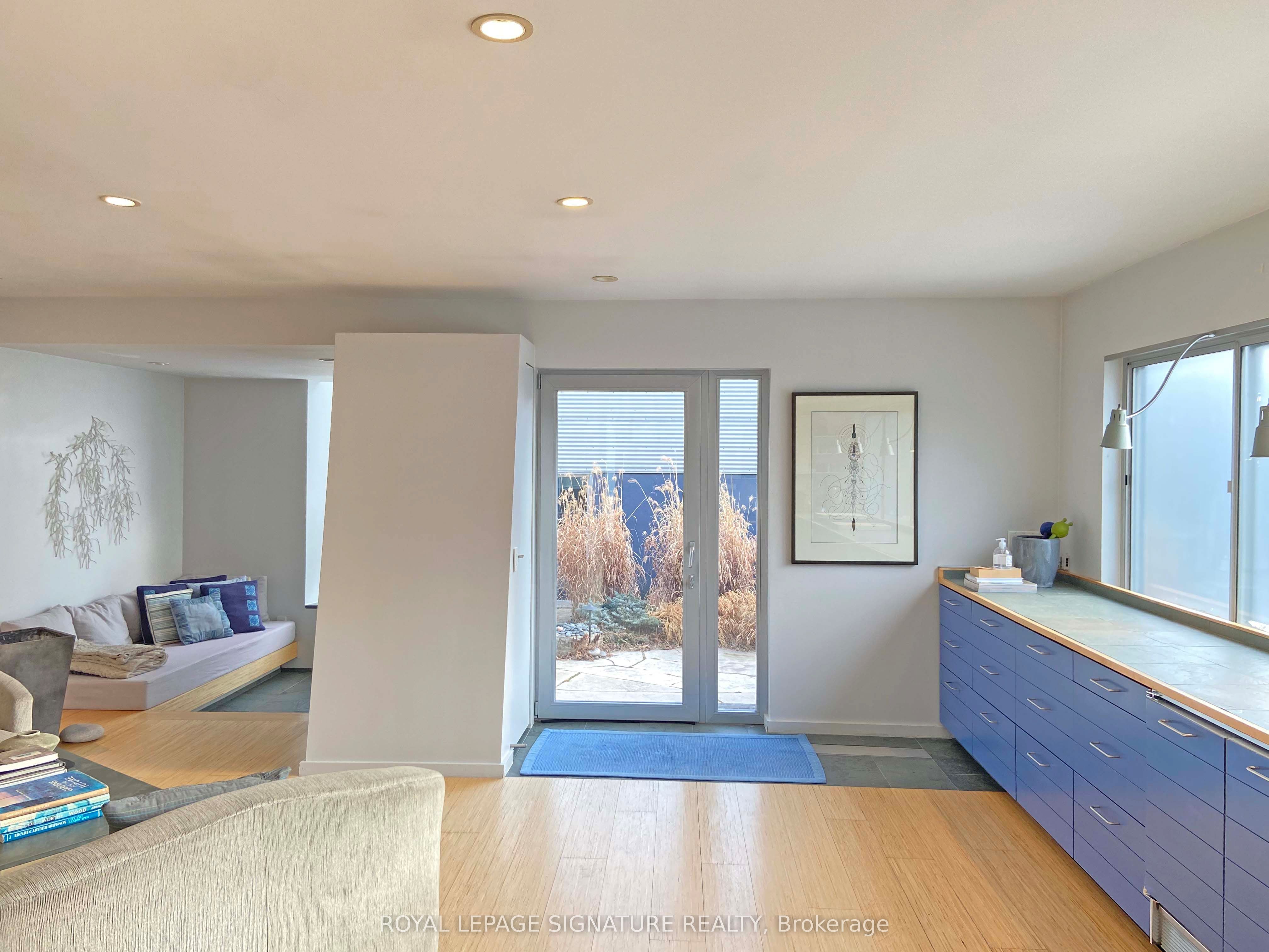 Unit Main - 623 Wellington Street W, Toronto 5