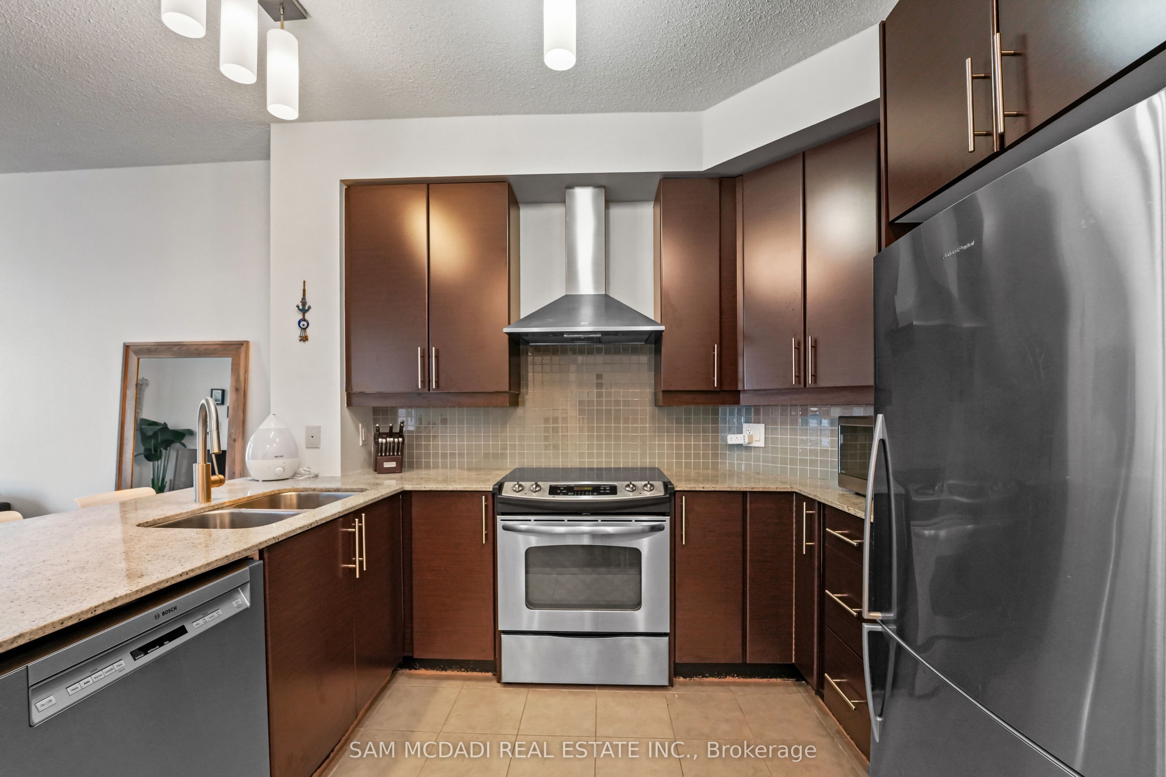Unit 2304 - 18 Harbour Street, Toronto 4