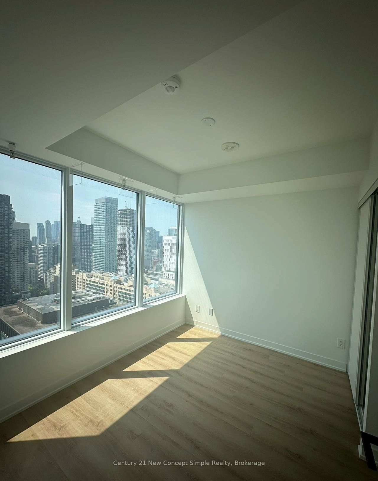 Unit 3301 - 319 Jarvis Street, Toronto 4
