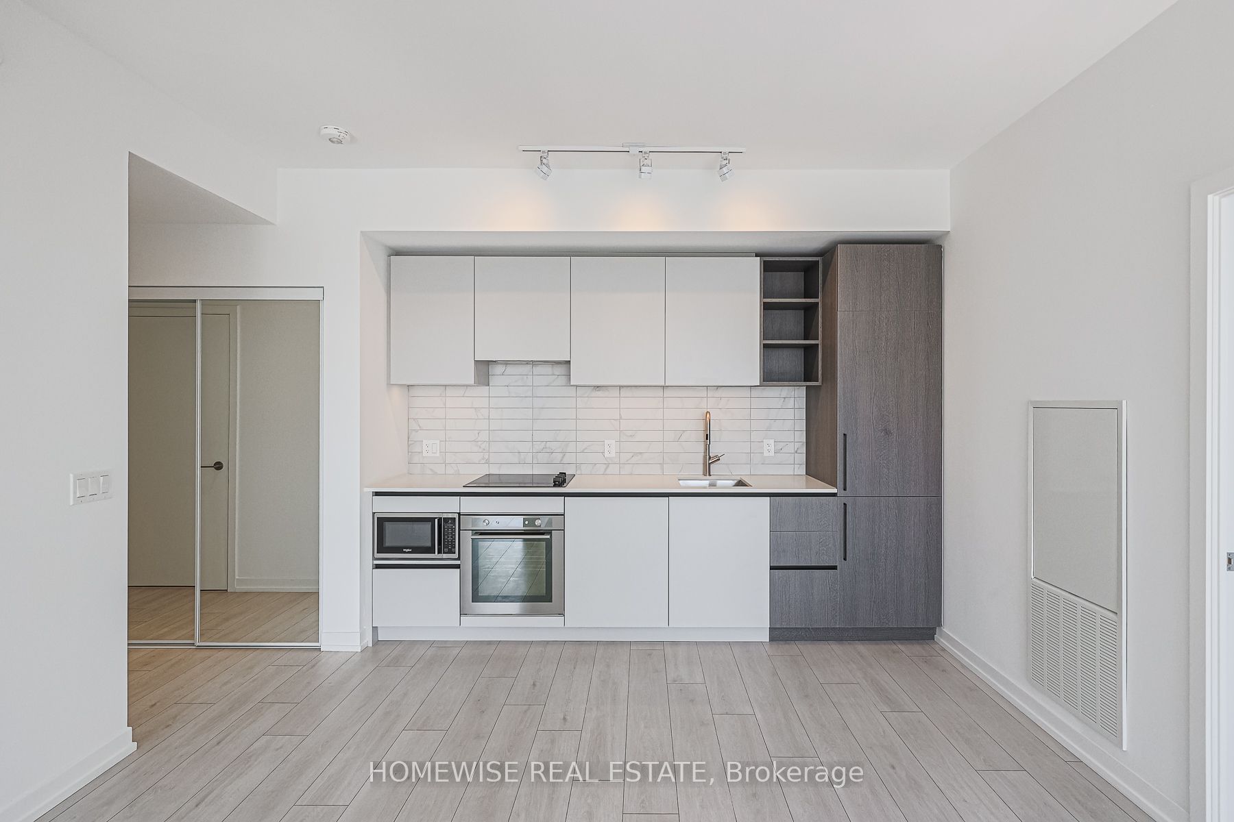 Unit LPH02 - 55 Mercer Street, Toronto 5