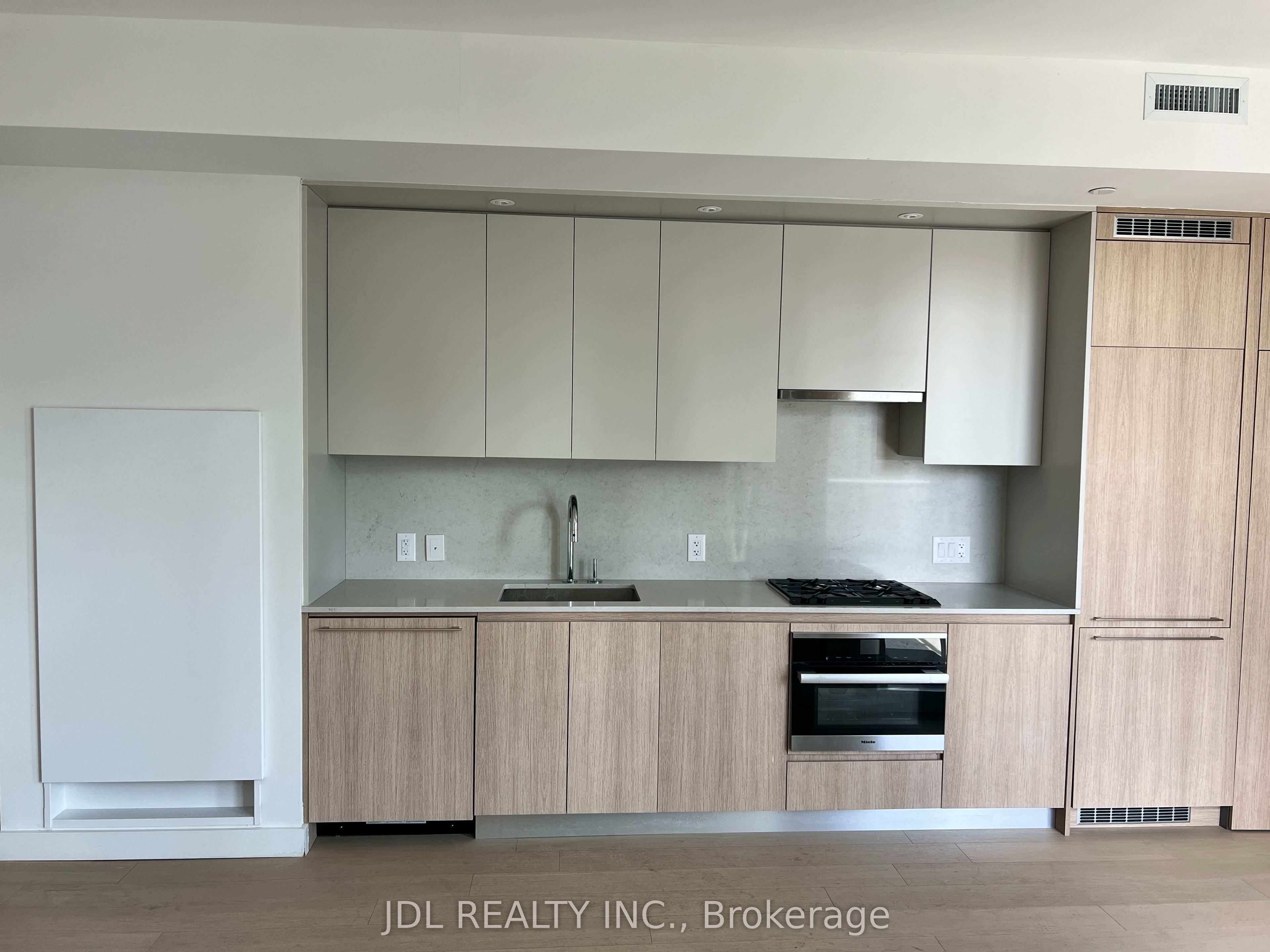 Unit 1404 - 81 Wellesley Street E, Toronto 2