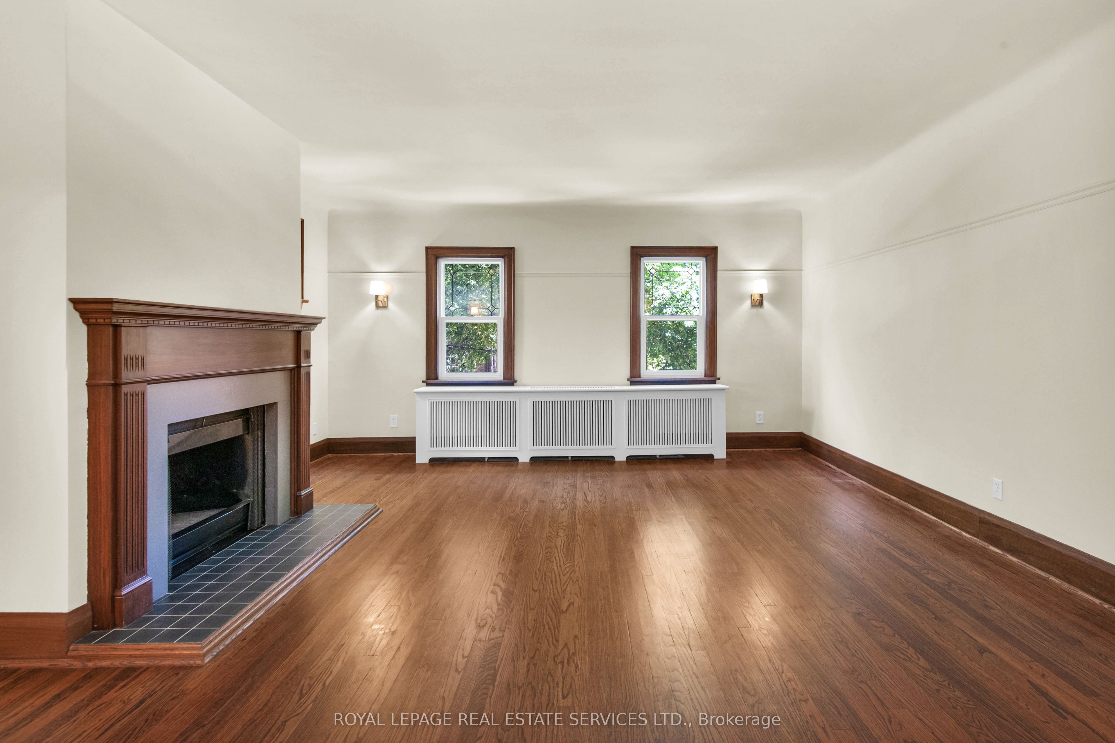Unit 2nd Floor - 113 Chaplin Crescent, Toronto 5